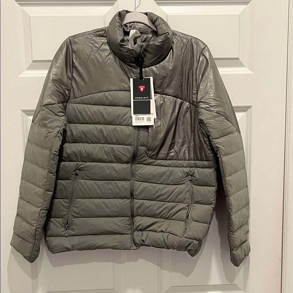 Lululemon Navigation Stretch Down Jacket - 10 NWT